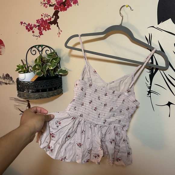 Pink Floral Sleeveless Top - Picture 2 of 10